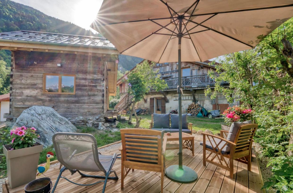 Mazot Savoyard Situe A 25 Kms De Chamonix Villa แซ็งต์-แฌร์เวส์-เลส์-แบ็งส์ ภายนอก รูปภาพ